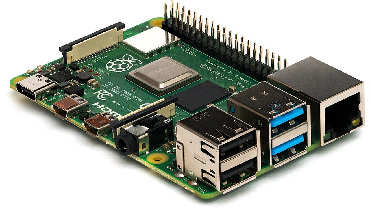 Raspberry Pi (2012) by Raspberry Pi Foundation