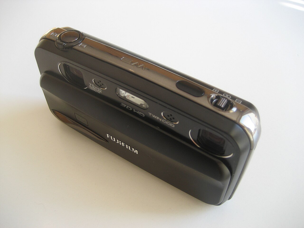 FinePix REAL 3D W3 by Fujifilm