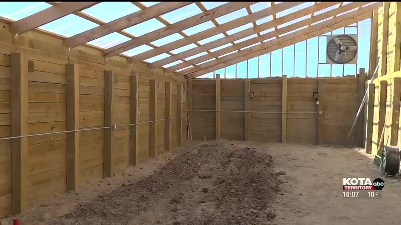 Underground greenhouses offer more than just food (2026)